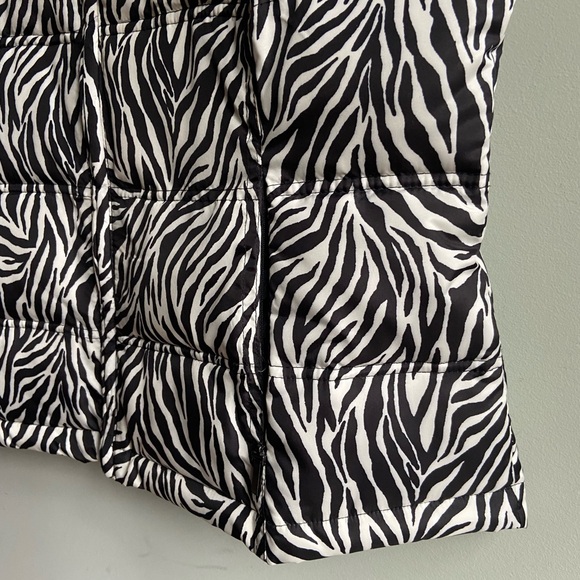 Charter Club Zebra Pattern Vest - Picture 3 of 7